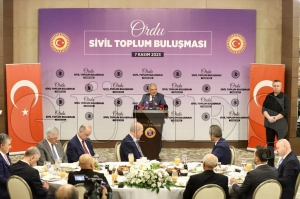 TBMM Bakan Kurtulmu, STK temsilcileri ve i insanlaryla bir araya geldi